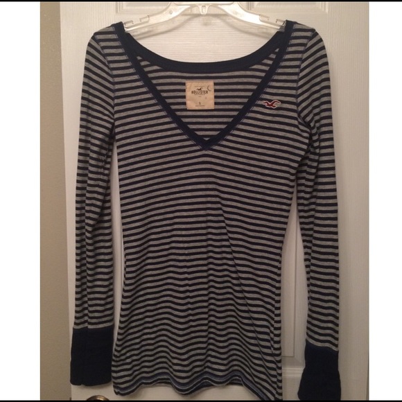 Blue/grey striped vneck long sleeve shirt