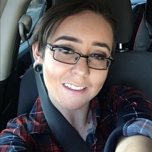 Meet your Posher, Vanessa