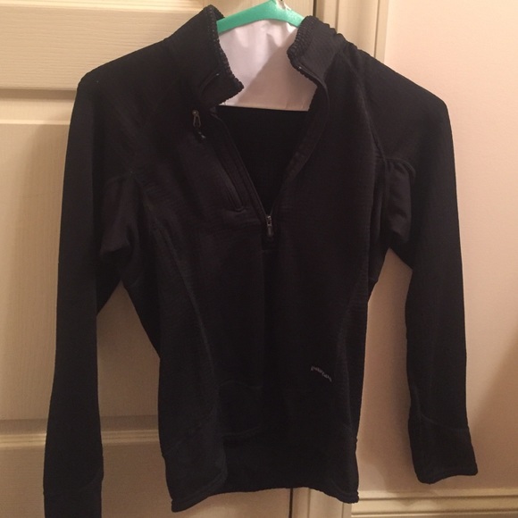 Patagonia pullover, activewear