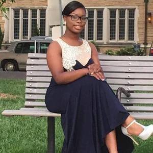 Meet your Posher, Alisha