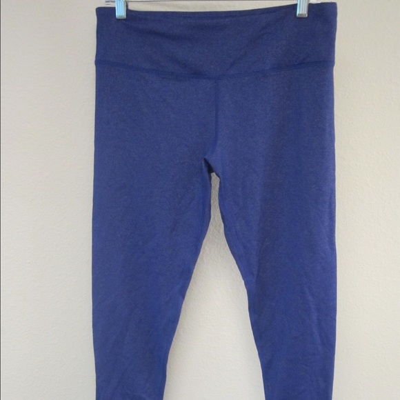 Purple yoga leggings