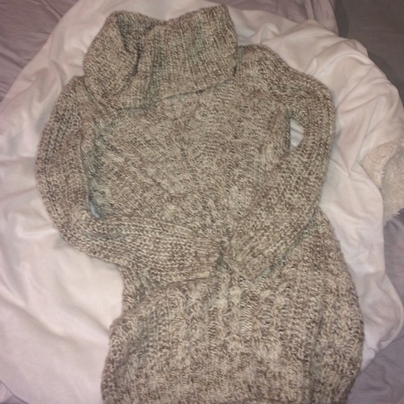 H&M oversized turtle neck sweater