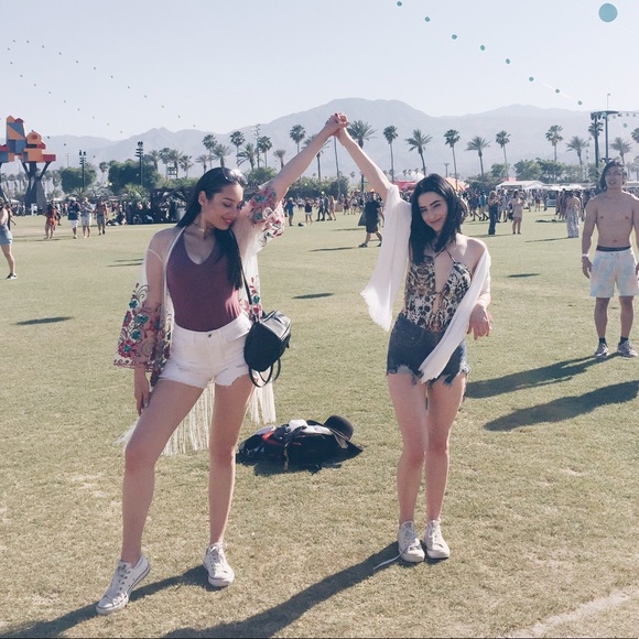 Meet your Posher - Picture 4 of 6