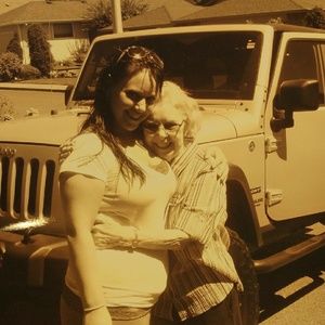 Meet your Posher, Sara