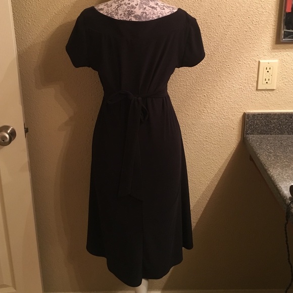 Dress - Picture 3 of 4