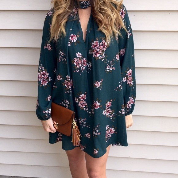 Forest Green Floral Dress - Picture 3 of 4