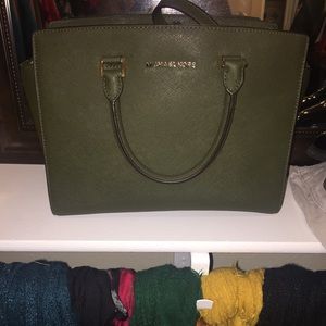 Large Hunter Green Michael Kors Selma