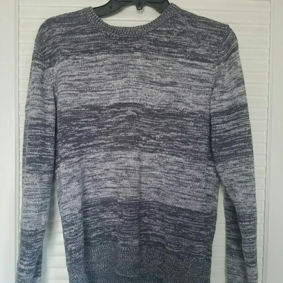 Men's Small Sweater - Picture 1 of 3