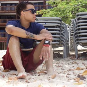 Meet your Posher, Dexavier