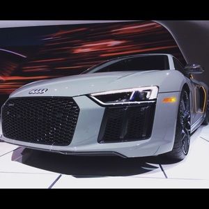 Meet your Posher, Xander