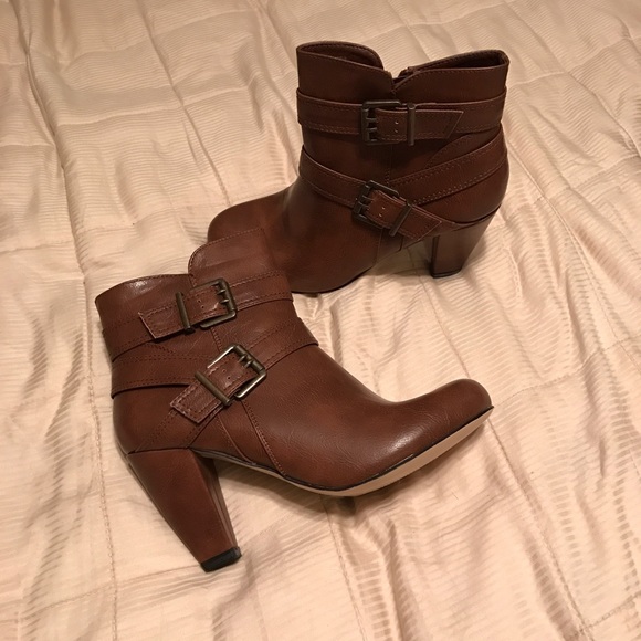 Brand new, never worn Madden girl boots