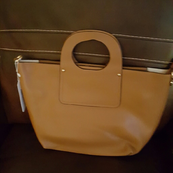 Purses - Picture 2 of 4