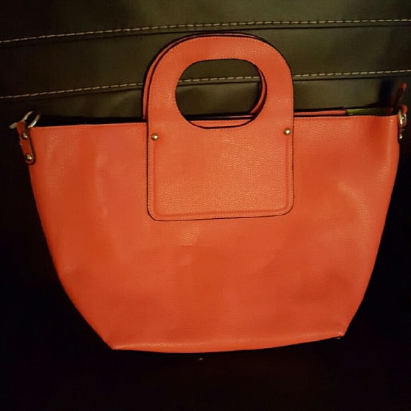 Purses - Picture 3 of 4