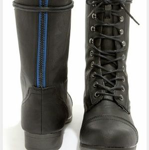 Madden girl combat boots
