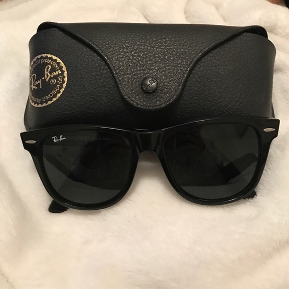 Ray-Ban Wayfarers Oversized