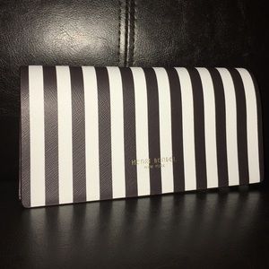 Henri Bendel magnetic sunglasses case
