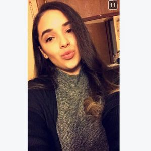 Meet your Posher, Vania g