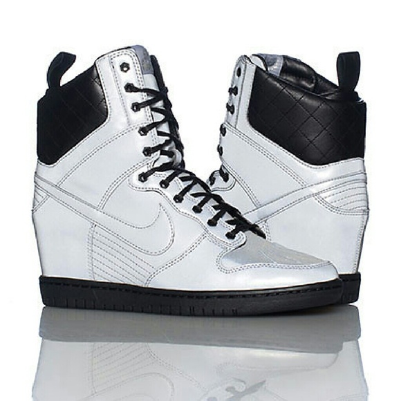 Rare Nike WMNS Dunk Sky Hi SneakerBoot