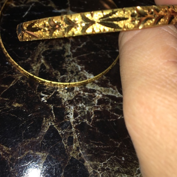 Jewelry - Picture 3 of 4