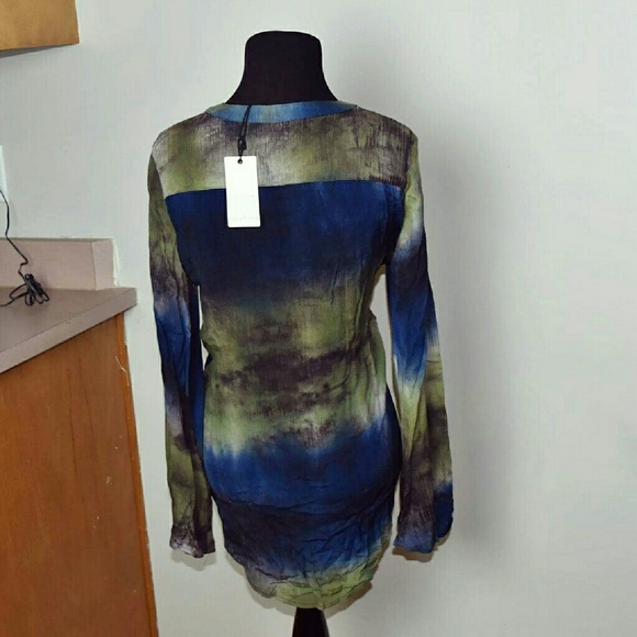ONLY ONE LEFT! Keyhole Olive & Navy Tie Dye Blouse - Picture 4 of 4