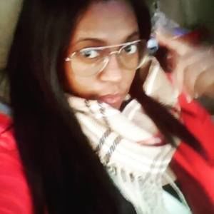 Meet your Posher, Monique