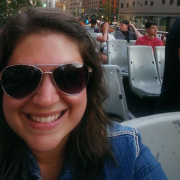 Meet your Posher, Genny - Picture 1 of 1