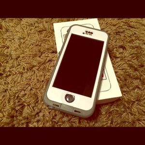 iPhone 5/5s Nüud Lifeproof Case