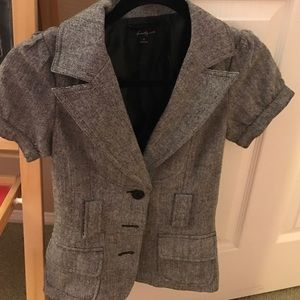 Women's short sleeve jacket