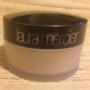 Laura Mercier Translucent Loose Setting Powder