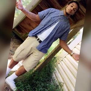 Meet your Posher, Dakota