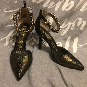 San & Libby Gold Snakeskin Pumps with Chain Strap