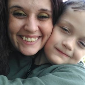 Meet your Posher, Crystal