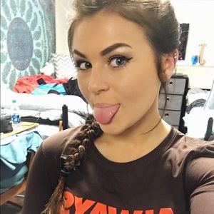 Meet your Posher, Brooke