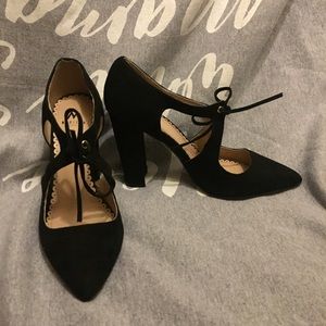 Black Pumps with Laces size 6.5