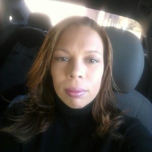 Meet your Posher, Salena