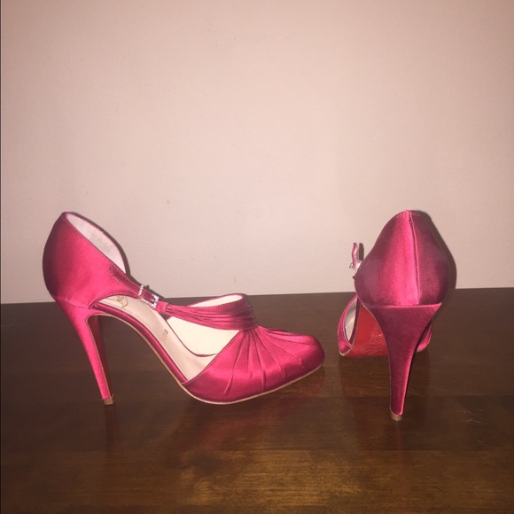 Christian Louboutin Red Satin Heels - Picture 3 of 4