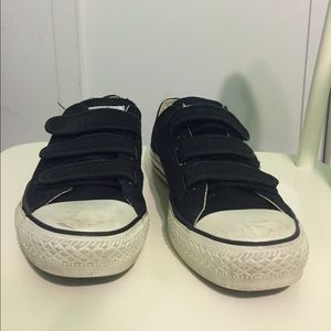Black Velcro CONVERSE Allstars