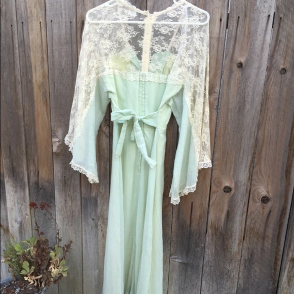 Vintage bohemian maxi dress with lace. - Picture 4 of 4