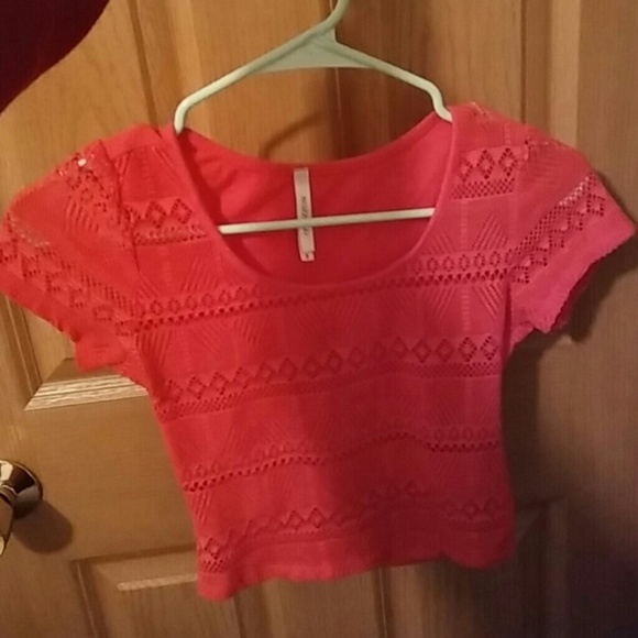 Cute crop top