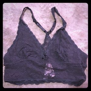 ✨🆕✨ Victoria's Secret Lace Racerback Bralette 💕