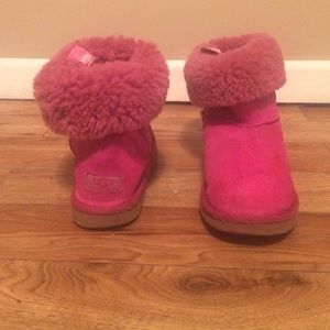 🎉PINK UGGS🎉