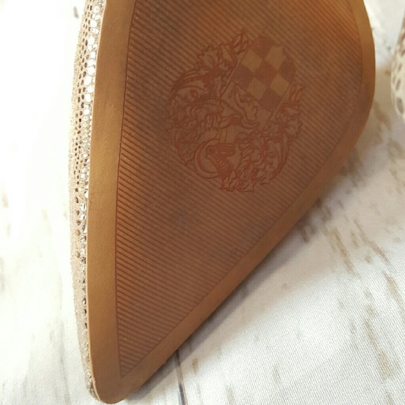 Host PickπΎ Vince Camuto Heels - Picture 4 of 4