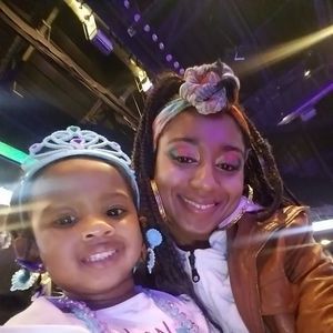 Meet your Posher, Chantle