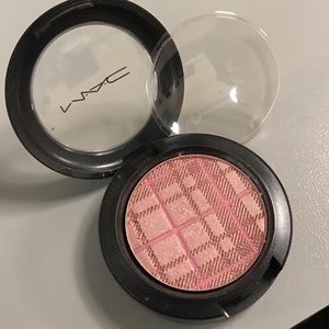 MAC A Wish Come True eyeshadow Tartan Tale LE DC