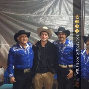 Meet your Posher, Alejandro