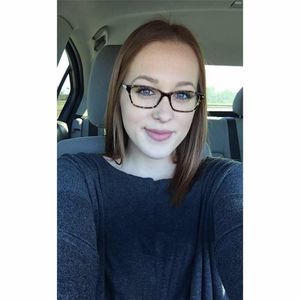 Meet your Posher, Katelyn