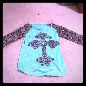 Shirt nice cross.