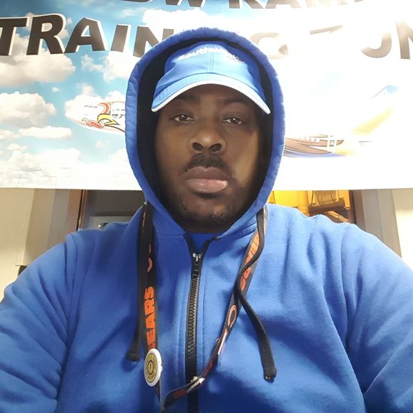 Meet your Posher, Carlton - Picture 1 of 1