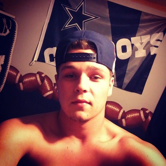 Meet your Posher, Kyle - Picture 1 of 1