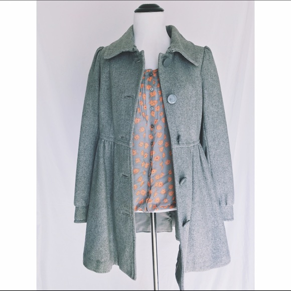 Urban Outfitters Tops - Urban Outfitters Pins and Needles Daisy Top